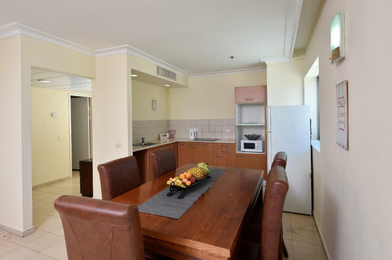 Laguna Beach Apartments ไฮฟา ภายนอก รูปภาพ